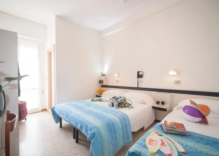 Bologna Otel 3*